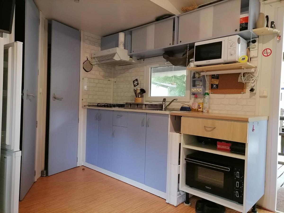 Mobil Home Dans Camping 3 Etoiles Mas De Lastourg Avec Piscine,Snack, 빌프랑슈 드 콩플랑 외부 사진