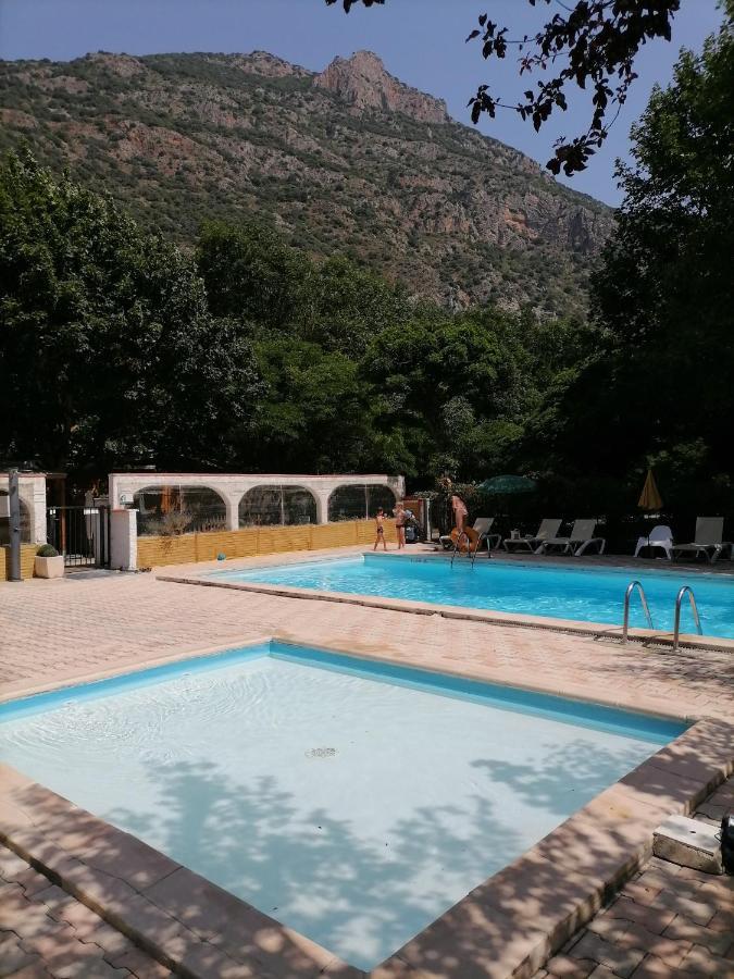 Mobil Home Dans Camping 3 Etoiles Mas De Lastourg Avec Piscine,Snack, 빌프랑슈 드 콩플랑 외부 사진